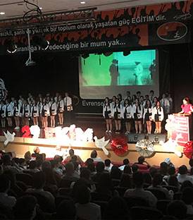 EVRENSEL KOLEJ'DE 29 EKİM CUMHURİYET BAYRAMI COŞKUSU