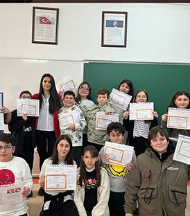 EVRENSEL KOLEJ'DE KARNE GÜNÜ MUTLULUĞU