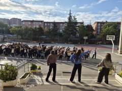 Evrensel Kolej