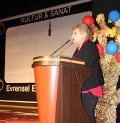 Evrensel Kolej