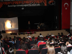 Evrensel Kolej